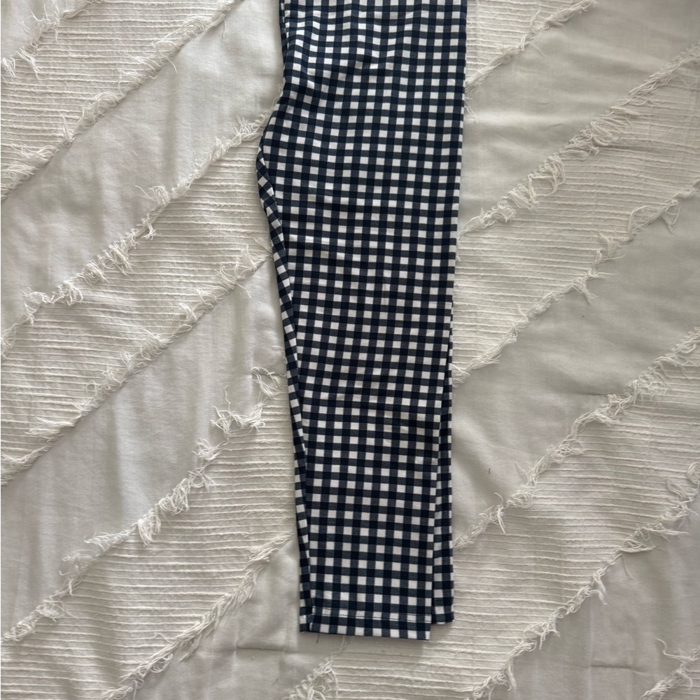 Time and Tru Navy and White Gingham Capris